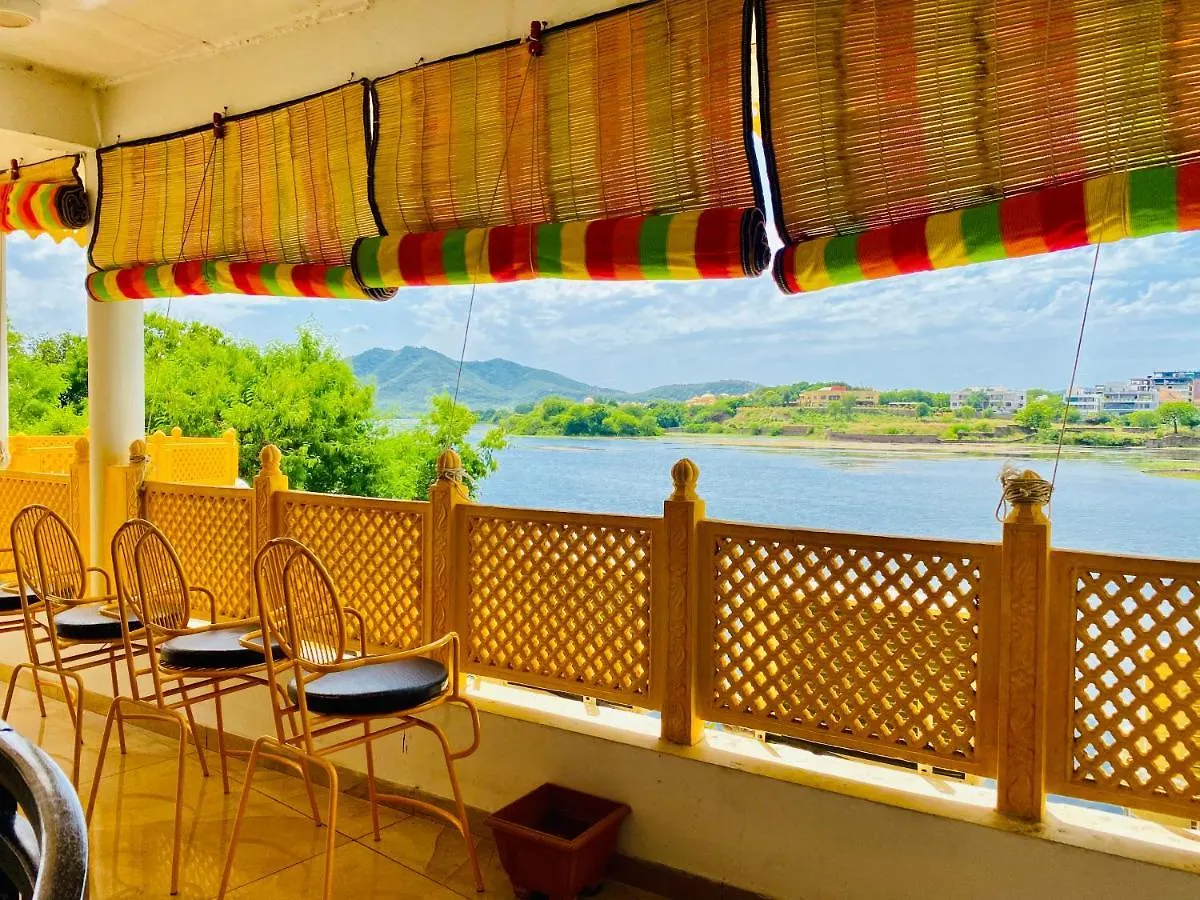 ****  Hotel Jaydurg At Pichola Lake Udajpur Indie